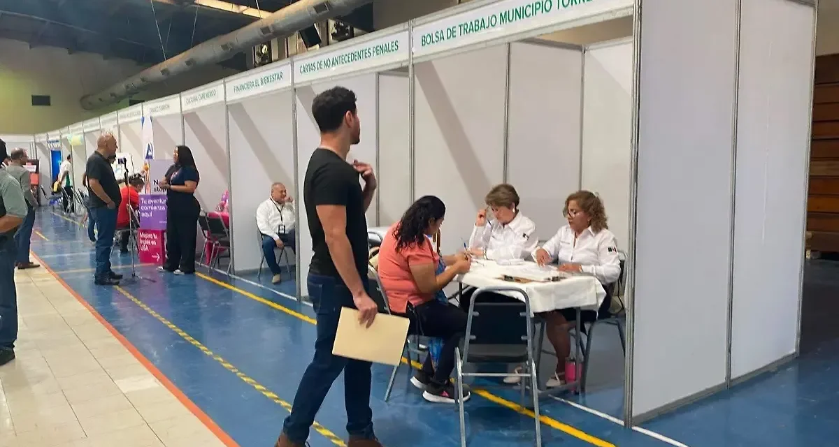 Fortalecen vinculación entre empresas y buscadores de empleo en Torreón