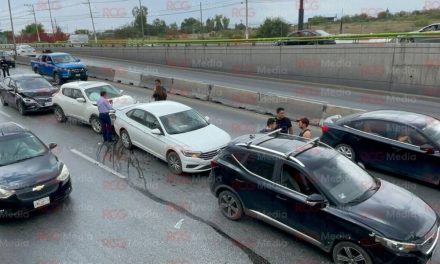 Saltillo: Accidente múltiple provoca movilización en el periférico Luis Echeverría Álvarez