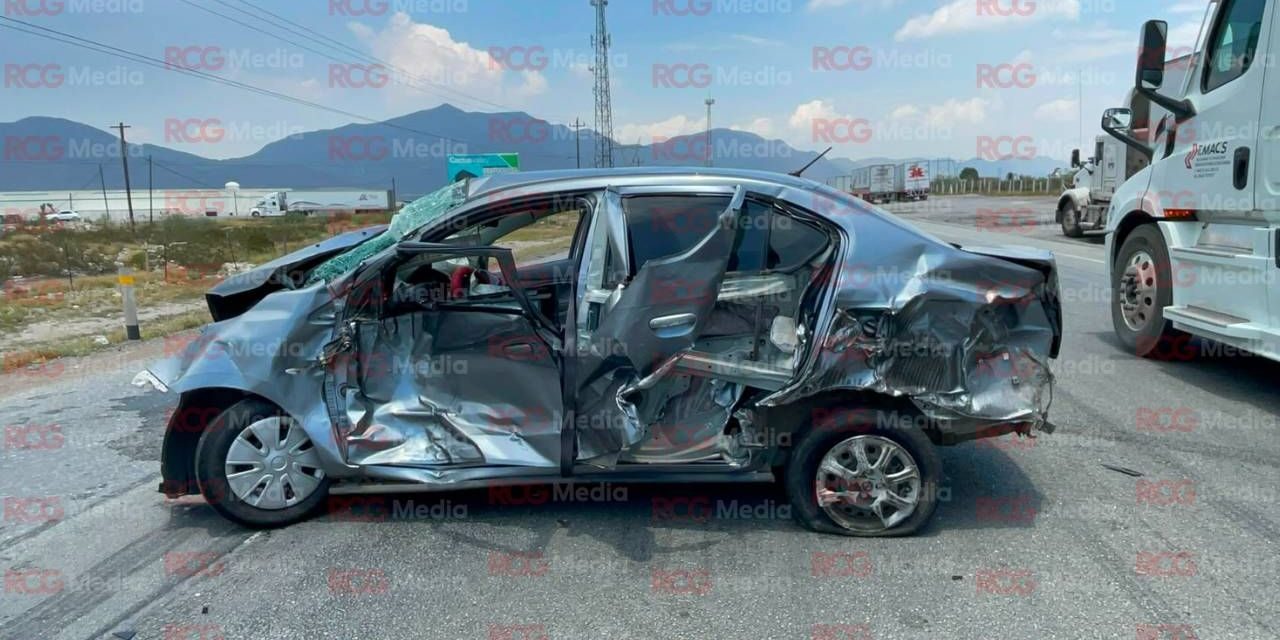 Se registra un fuerte accidente en la carretera Saltillo-Monterrey