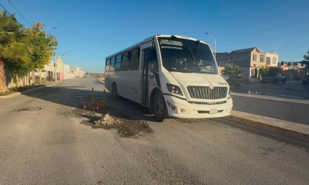 Solicitan reparación de alcantarillas en Parajes de Los Pinos.