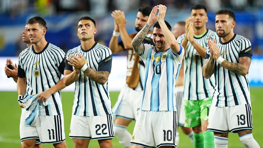 Argentina viene de atrás y elimina a Egipto