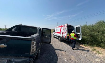 Motociclista termina gravemente herido al caer a un arroyo en Ramos Arizpe