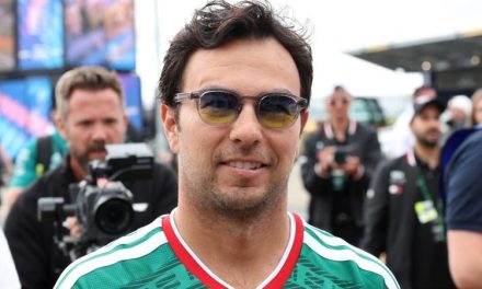 Checo Pérez se pone la del Tri y tiene uno de los mejores rendimientos en la temporada de la F1