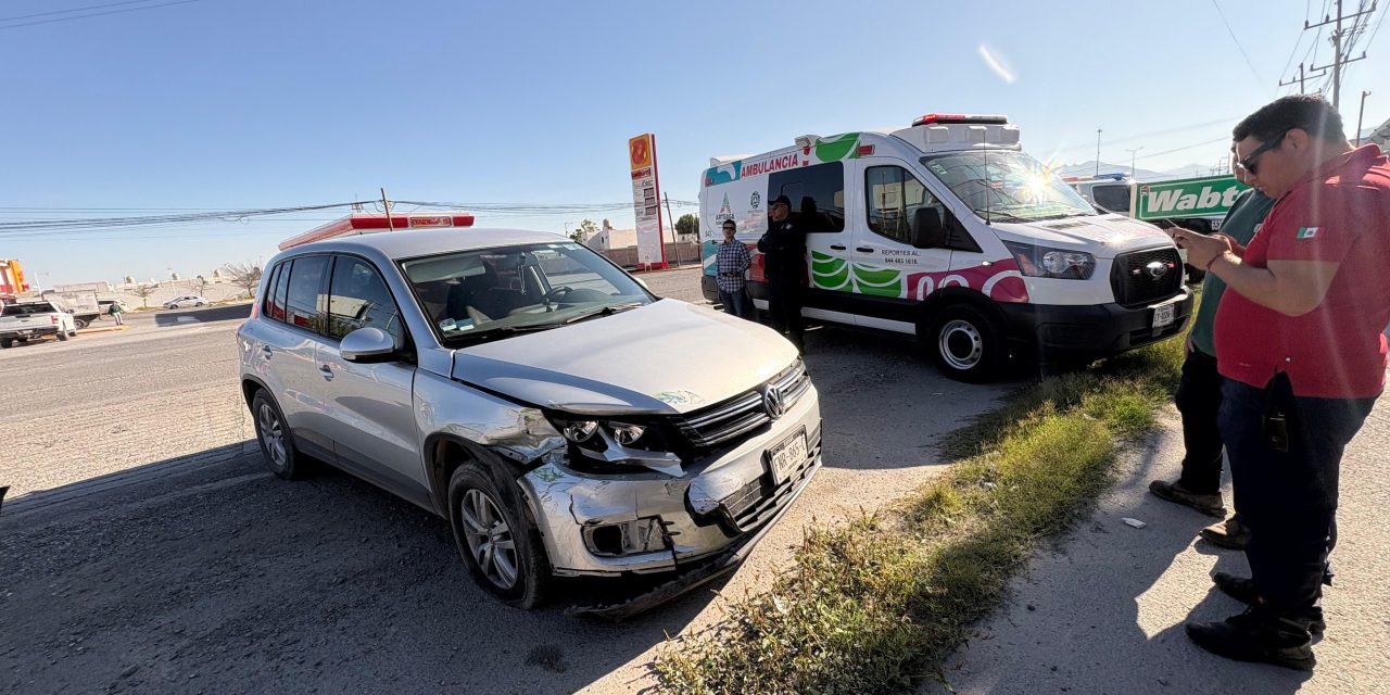 Saltillo amanece con accidente en Valdés Sánchez antes del Libramiento Flores Tapia