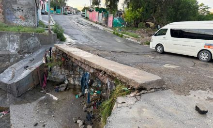 Saltillo: Piden vecinos de las colonias Australia y Nueva Jerusalén arreglen el puente vehicular que une a las colonias