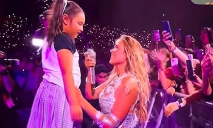 Se viraliza interacción entre Karol G y una menor en Toronto tras inesperada mención a Shakira