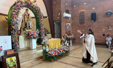 Entre oración y tradición, celebran a la Virgen del Carmen en Saltillo