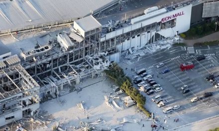 Golpea terremoto de 7.1 el sur de Japón y deja atrapado a cientos de personas en centro comercial