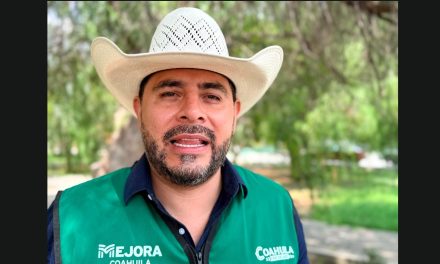 Mejora Coahuila busca reconstruir vivienda a mujer que lo perdió todo en Arteaga