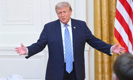 Trump endurece postura contra Irán mientras escala la tensión en Oriente Medio