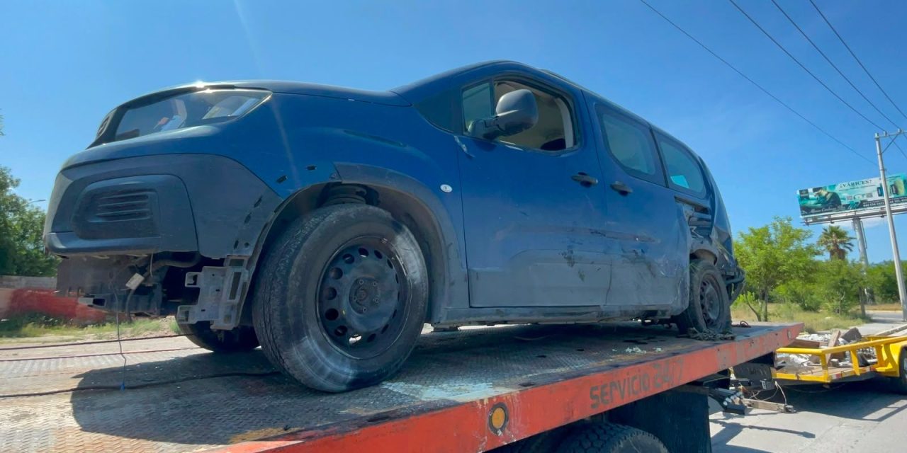 Vuelca camioneta al sur de Saltillo