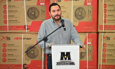Carlos Villarreal y Mejora Coahuila fortalecen las escuelas de Monclova