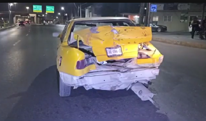 Saltillo: Detenido por chocar ebrio, causó varios destrozos
