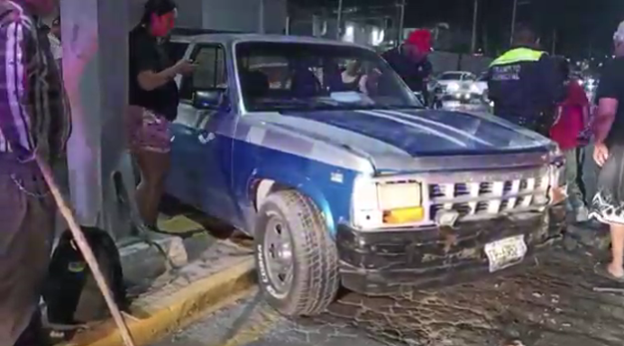 Saltillo: Lesiona a limpia vidrios tras choque, responsable conducía alcoholizado