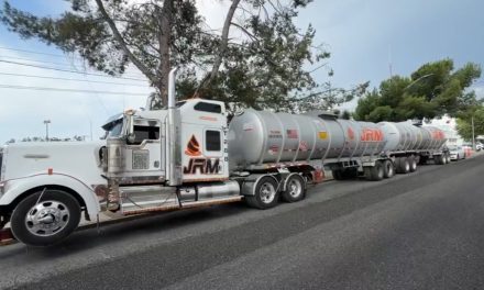 Aseguran tráiler con 62 mil litros de diésel
