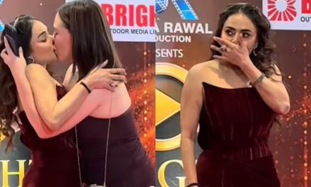 Actriz Nikita Rawal sufre agresión tras recibir un beso no consensuado de una fan en la alfombra roja