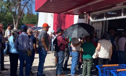 Entregan tarjetas de la Pensión para Adultos Mayores y Mujeres Bienestar en Saltillo: Checa fechas, sede y requisitos