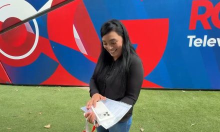 Ana Delgado expresa su emoción al ganar el iPhone 17 Pro Max a través de RCG Media
