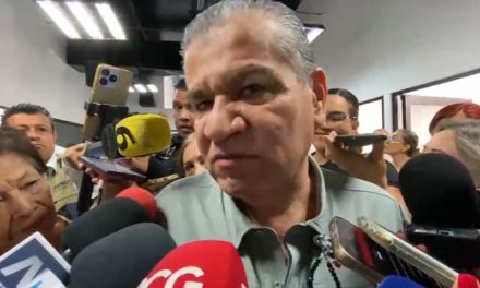 Desmiente Riquelme dichos de Attolini