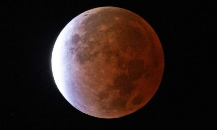 Eclipse lunar parcial en Saltillo hoy: Dónde y a qué hora ver el último fenómeno astronómico de 2026