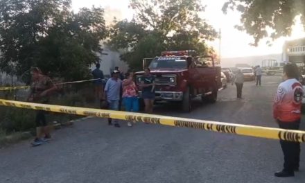 Incendio en vivienda moviliza a cuerpos de emergencia en Parras