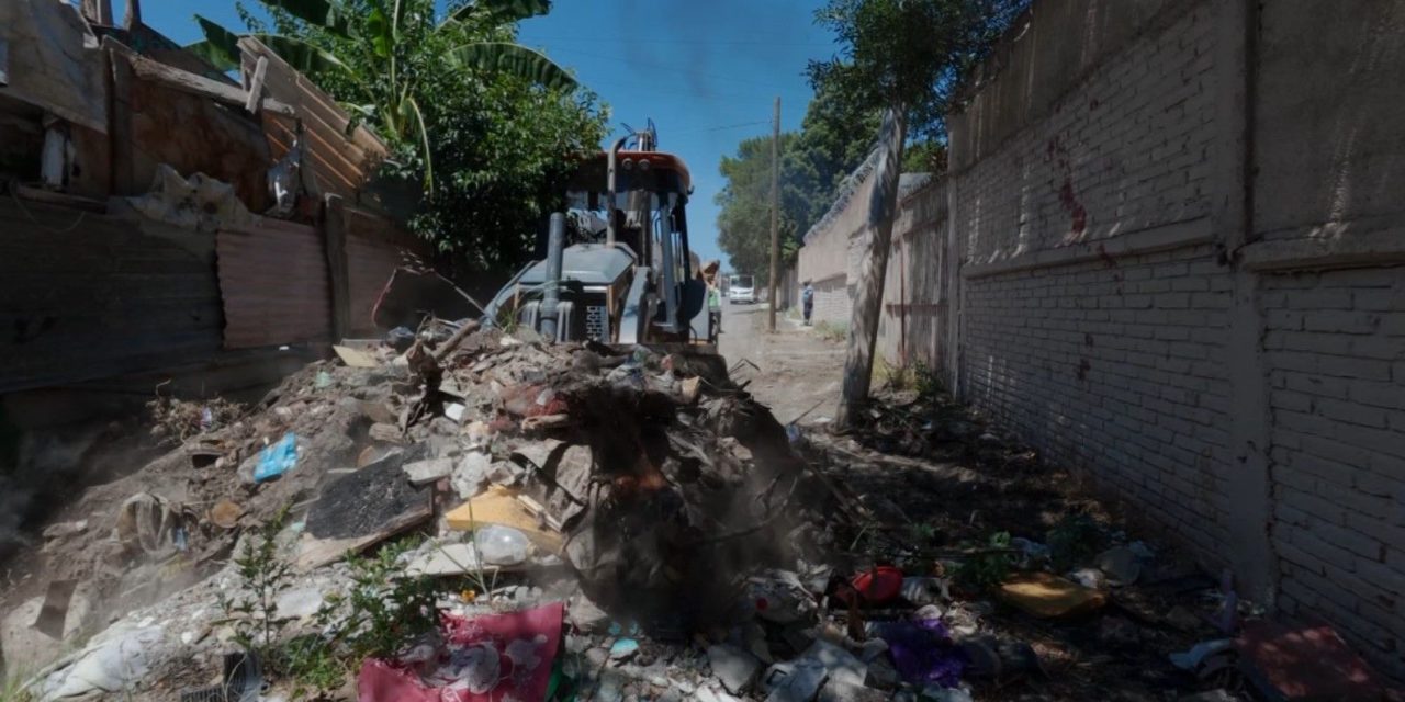 Intensifica el alcalde Javier Díaz programa de limpieza de arroyos y pasos peatonales