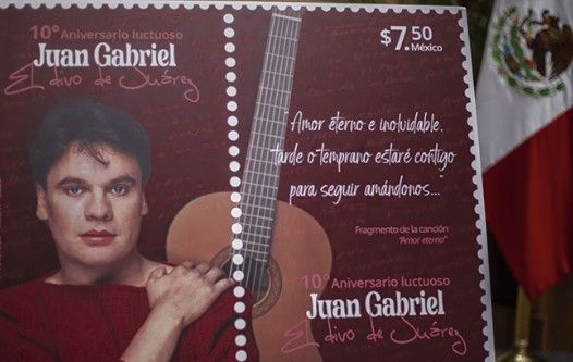 Así es el homenaje de Correos de México a Juan Gabriel con una estampilla