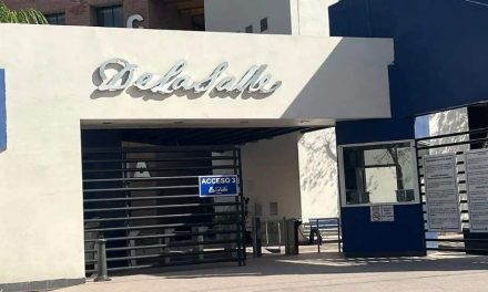 Estudiante que apuñaló a compañera en plantel de La Laguna continúa prófugo