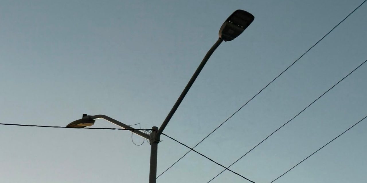 Colosio amanece en penumbras por fallas en alumbrado