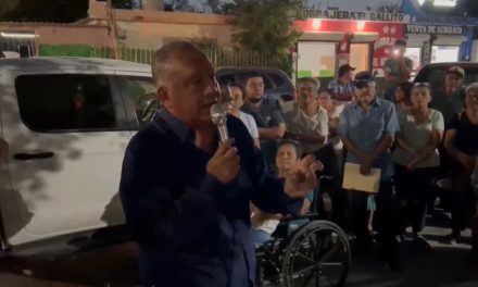 Prepara la UNTA de Coahuila paquetes de útiles escolares