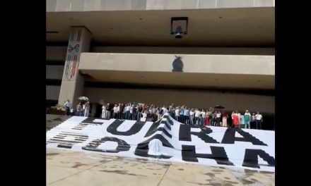 Ciudadanos protestan contra Rocha y exigen nuevo rumbo para Sinaloa