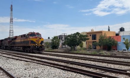 Siguen las mesas de trabajo en el marco  del proyecto del tren de pasajeros