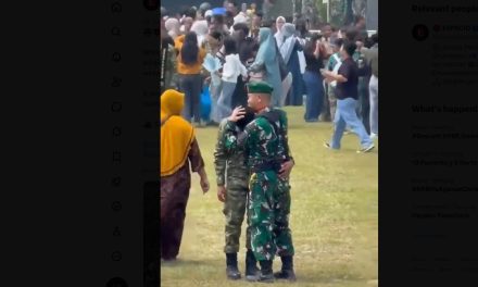 Comandante conmueve a las redes con un noble gesto hacia un soldado