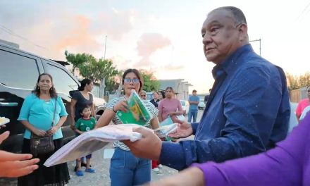 UNTA inicia entrega de 25 mil paquetes de útiles escolares en Saltillo
