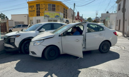 Ignora señal de alto y provoca accidente en zona Centro