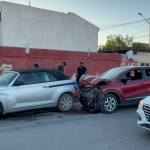 Jeep provoca carambola en la colonia Saltillo 2000