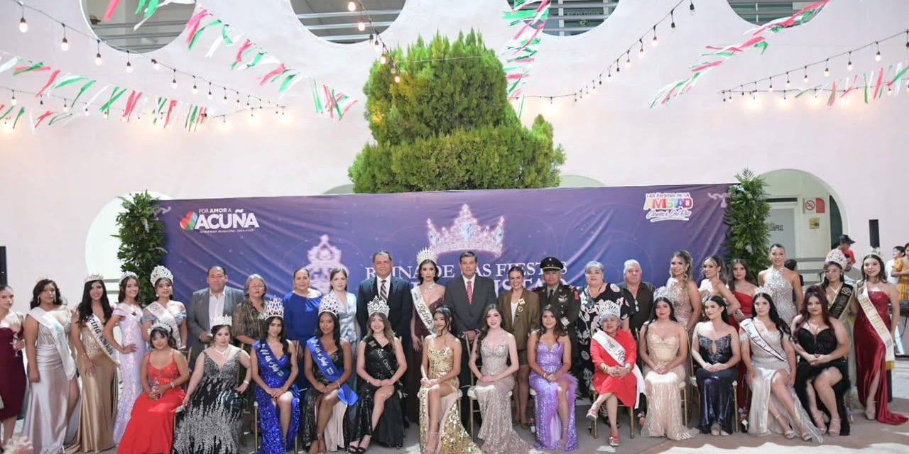 Coronan a la Reina de las Fiestas de la Amistad en la Feria de Acuña