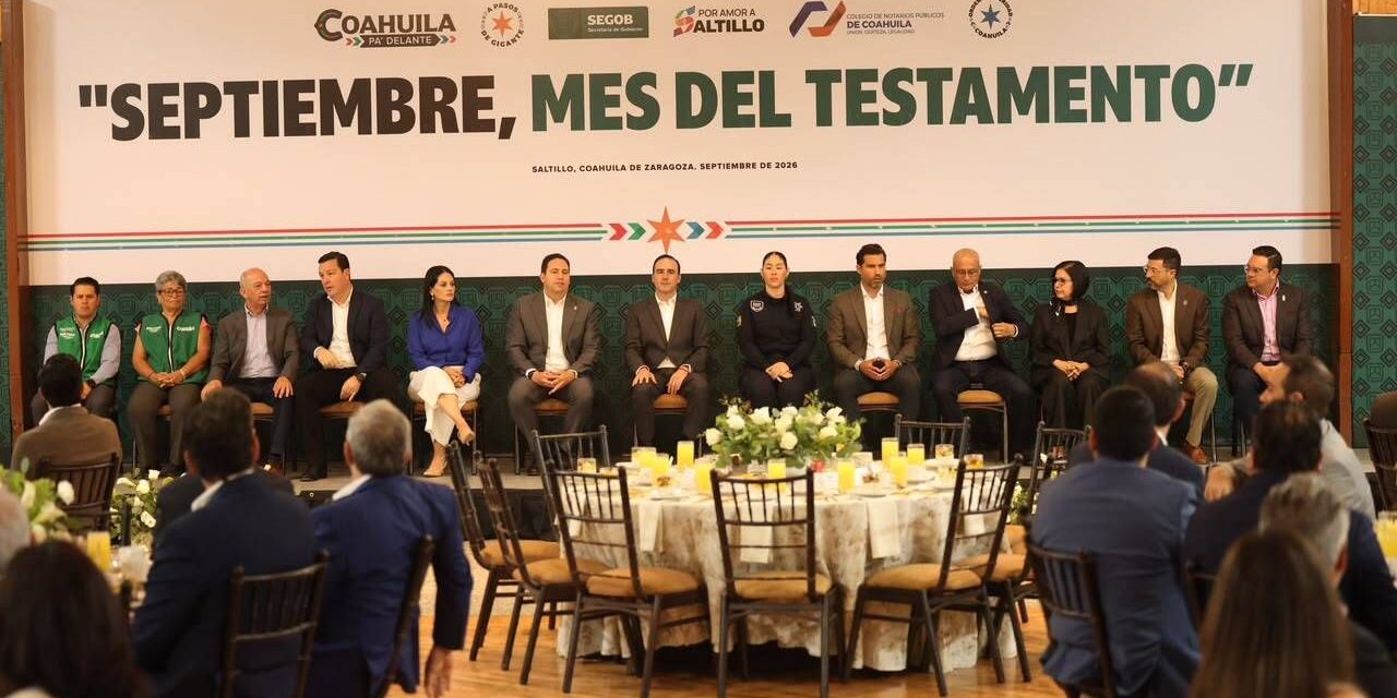 Fortalecen Manolo Jiménez y notarios el Mes del Testamento