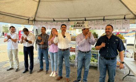 Lleva PRI Saltillo Mercadito a familias de la colonia Andalucía