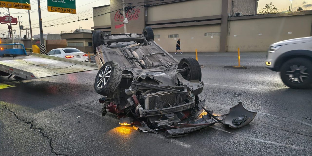 Amanece Saltillo con aparatoso accidente