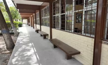 Regularán uso de celulares en aulas de Coahuila