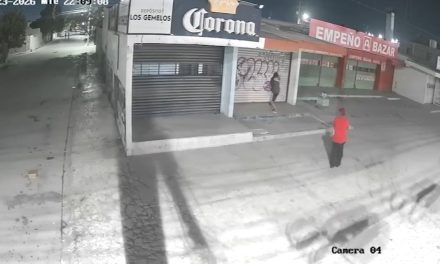 Grafiteros vandalizan a diestra y siniestra en negocio de Ramos Arizpe