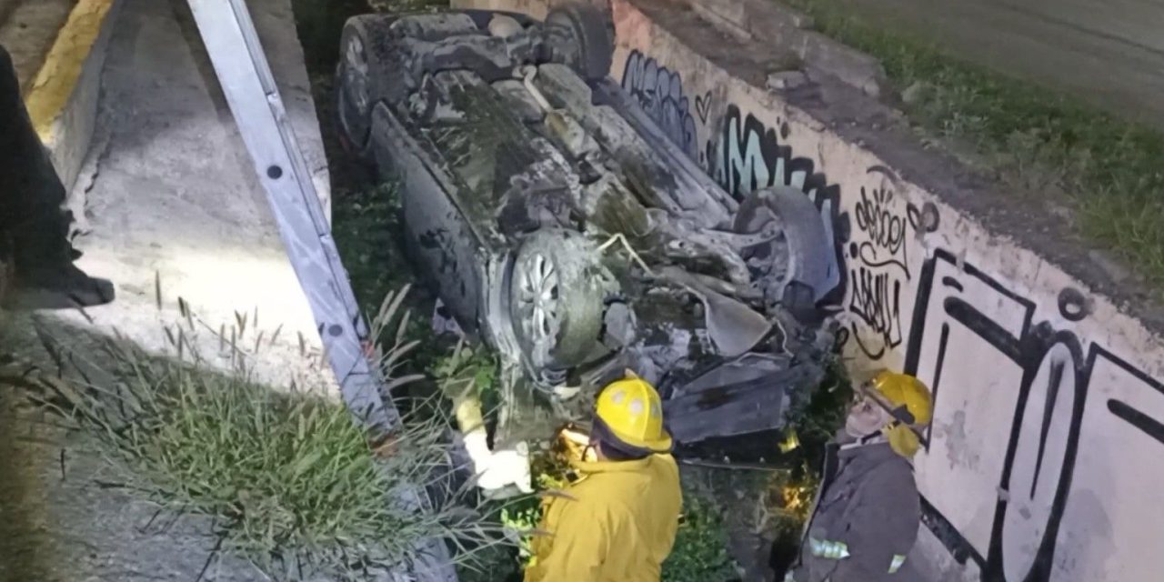Cae ebrio a canal pluvial en Saltillo