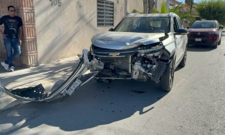 Se registra fuerte accidente en la colonia la Aurora