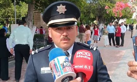 Entre el Grito y la música dos señoras terminan en riña en Parras