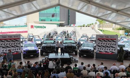 Entregan 70 millones de pesos en equipamiento a la Policía de Torreón