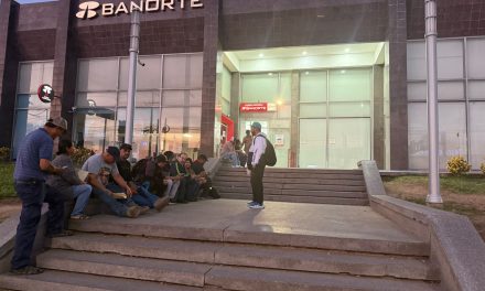 Continúa la venta nocturna en Saltillo en el pago de derechos de control vehicular