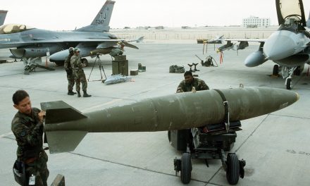 Trump prepara millonaria venta de bombas a Israel, reporta The Washington Post