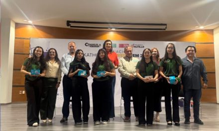 Premian a las ganadoras del Hackathon Mujeres STEM 2026
