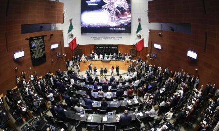 Senado aprueba reforma que limita doble nacionalidad para cargos públicos